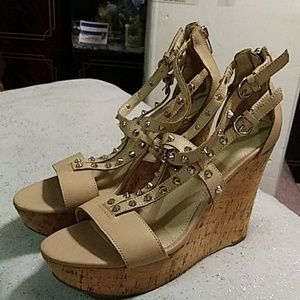 MARC FISHER BEIGE STUDDED WEDGE SANDALS